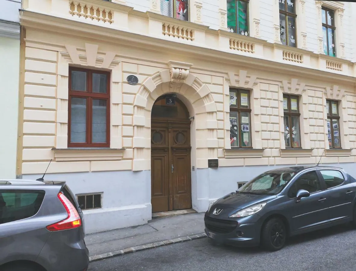 Minnie Mouse Vienna Apartment